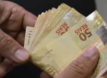 Salário mínimo sobe para R$ 1.302 em 1º de janeiro