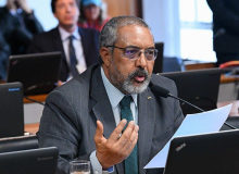 CAS aprova isenção de IR para aposentados acima dos 60 anos