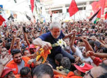 Defesa de Lula pede nesta sexta-feira sua imediata libertação